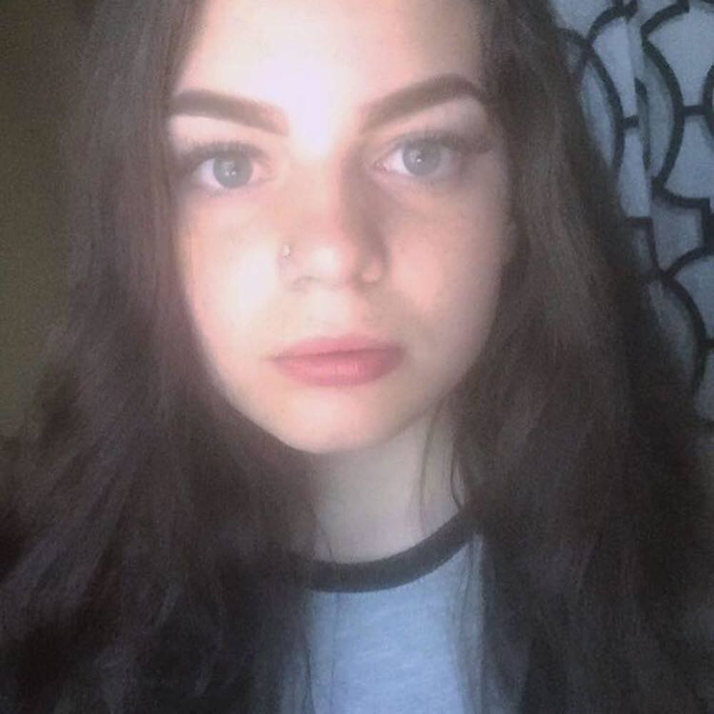 Meet your Posher, Olivia